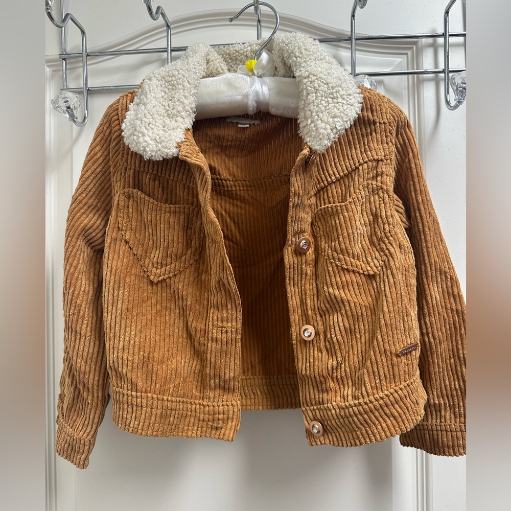 Toddler Girls Tan Corduroy With Sherpa Neck Jacket and Heart Pockets SZ 4